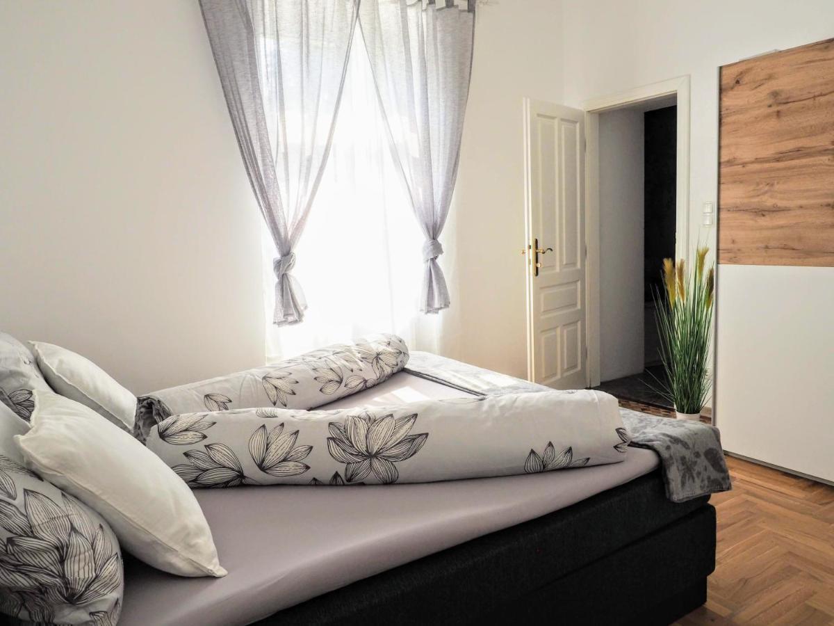 City Villa Schoenbrunn Apartments - Contactless 24H Check-In Vídeň Exteriér fotografie